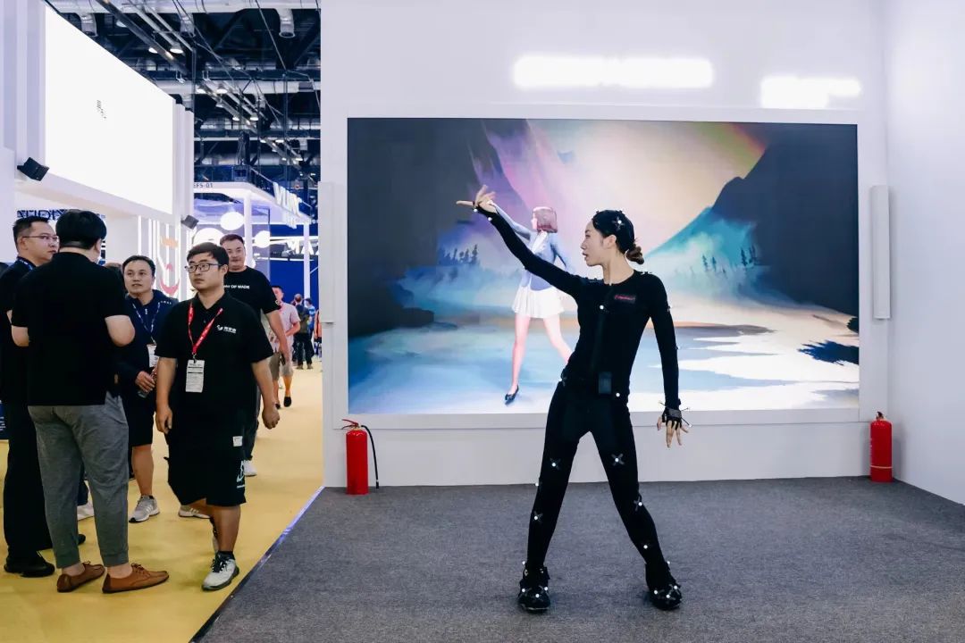 “AI+智能显示”引领未来 米兰·(milan)中国官方网新品InfoComm展大放异彩